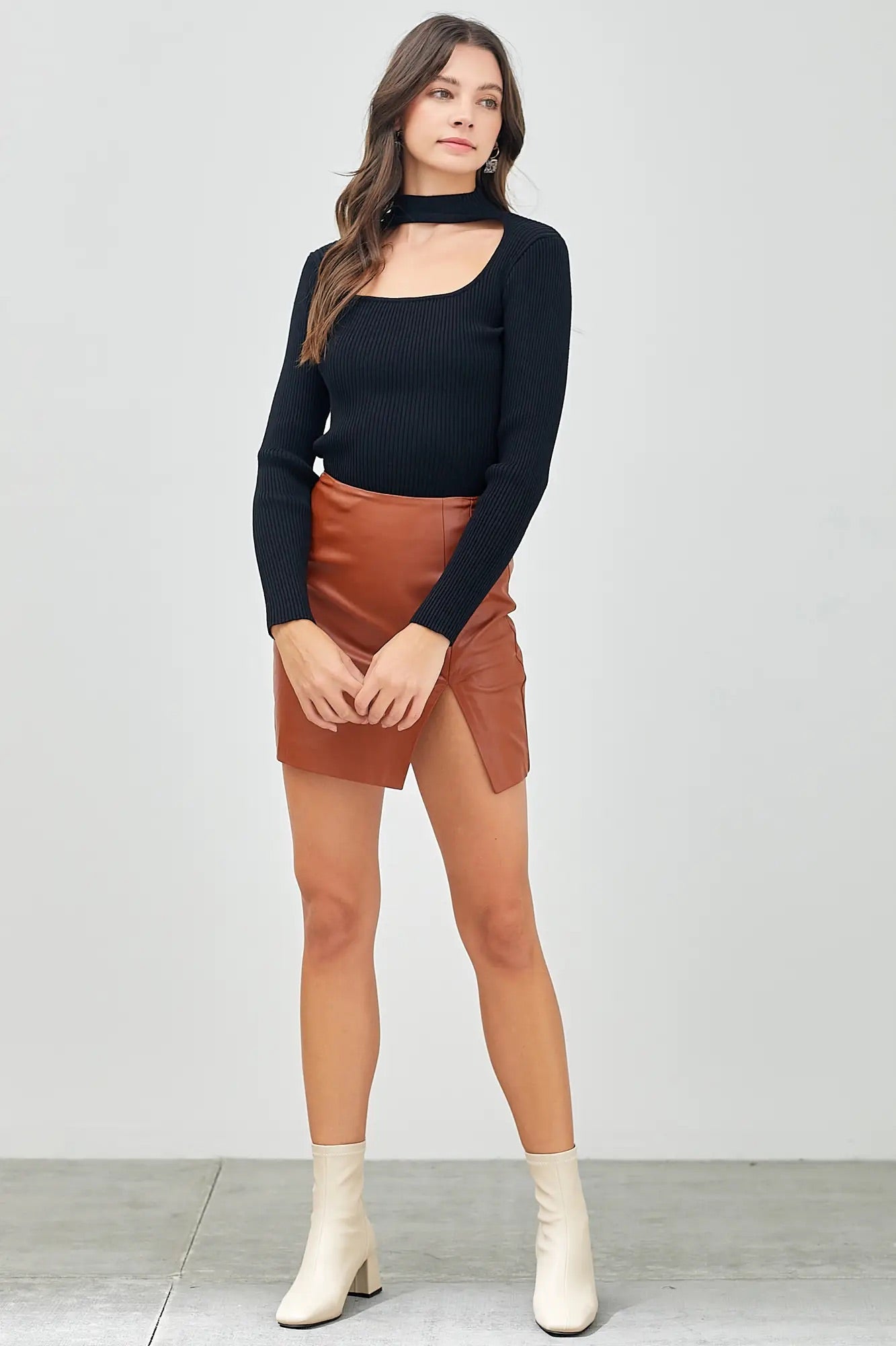 Keyhole Choker Knit Top